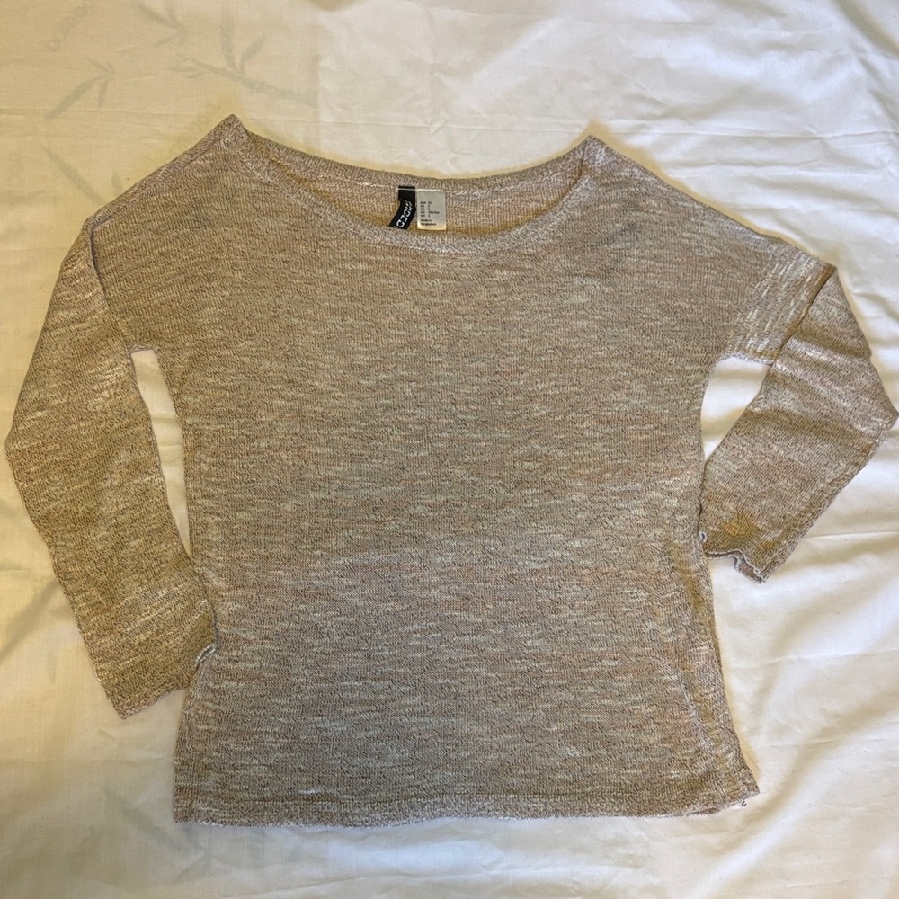 ❇️4/$20 knit top by Divided